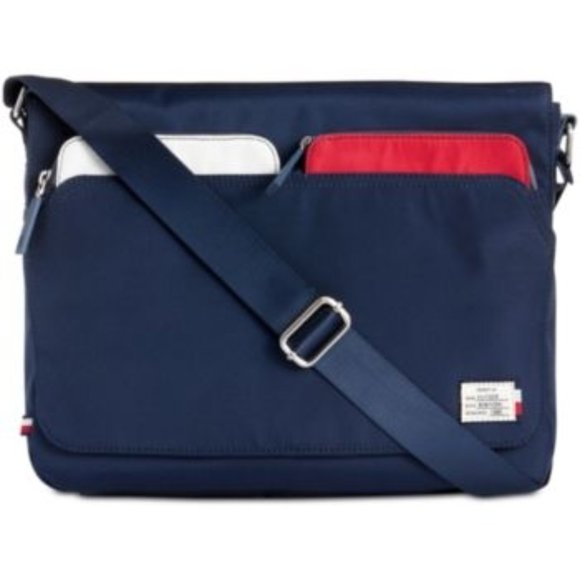 NWT! Tommy Hilfiger Harrison Messenger Bag - Picture 3 of 5